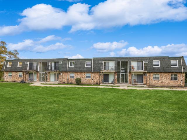 Condo for sale in Palos Hills, Illinois