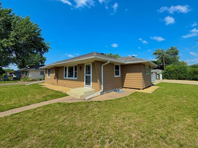 House for sale in Cottage Grove, Minnesota