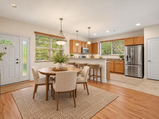 Condo for sale in Oak Creek, Milwaukee County
