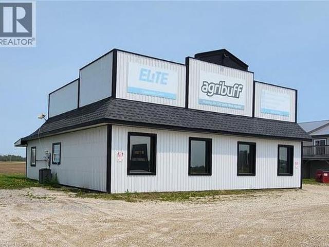 Commercial for rent in Perth, Ontario