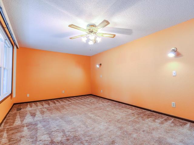 House for sale in Ocheyedan, Iowa