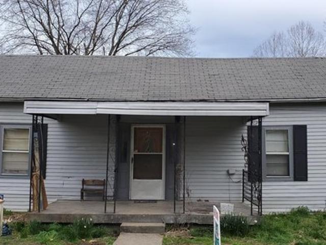 House for sale in Lebanon Junction, Kentucky