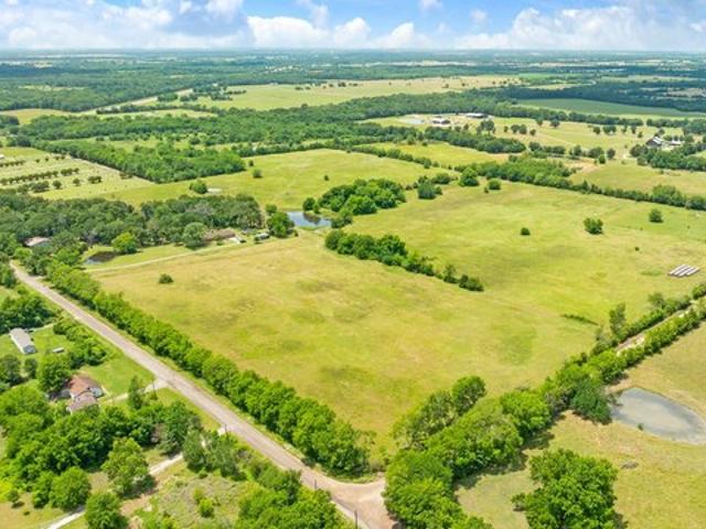 Farm for sale in Lamar, Texas