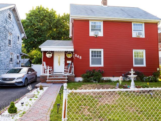 House for sale in Elizabeth, New Jersey