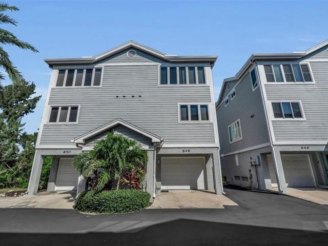 Townhouse for sale in Longboat Key, Florida