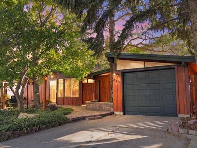 House for sale in Hillcrest Neighborhood, Logan