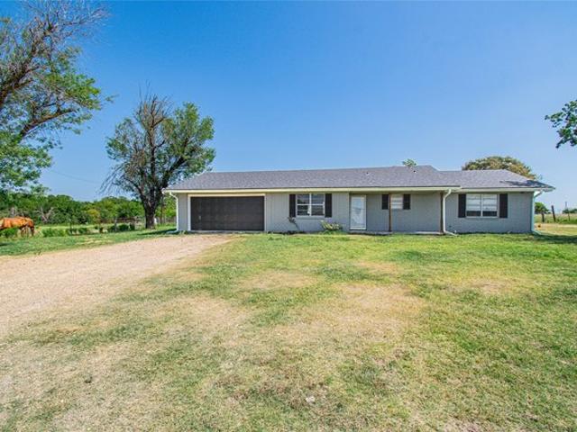 House for sale in Rogers, Texas