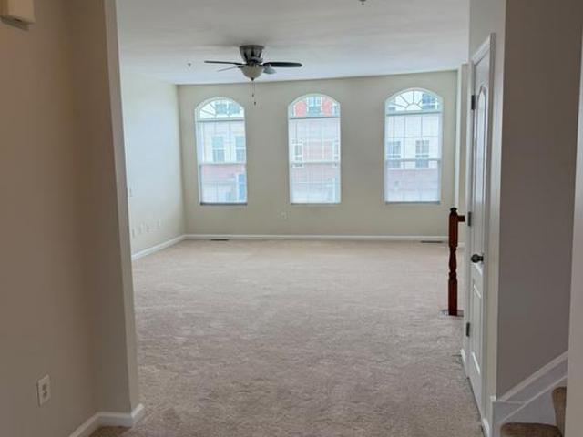 Townhouse for sale in Fieldstone, Laurel