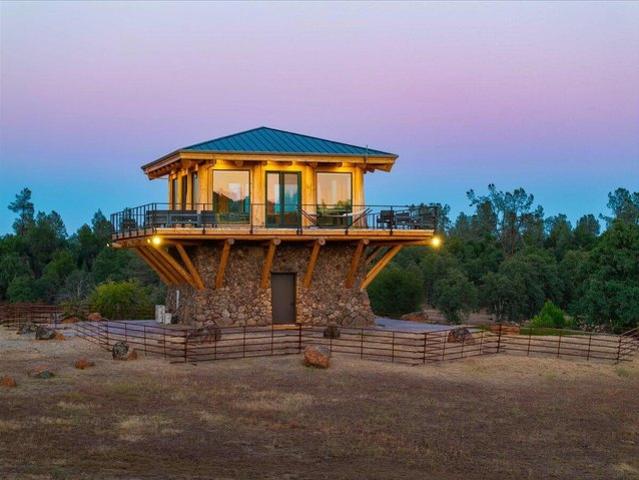 House for sale in Shasta, California