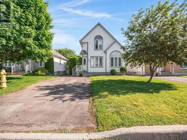 House for sale in Hawkesbury, Ontario