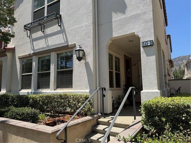 Townhouse for sale in Azusa, California