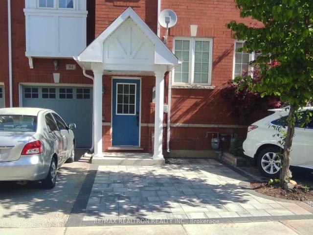 Townhouse for sale in Woburn, Ontario