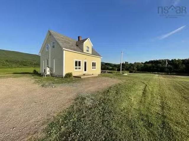 House for sale in St. Joseph Du Moine, Nova Scotia