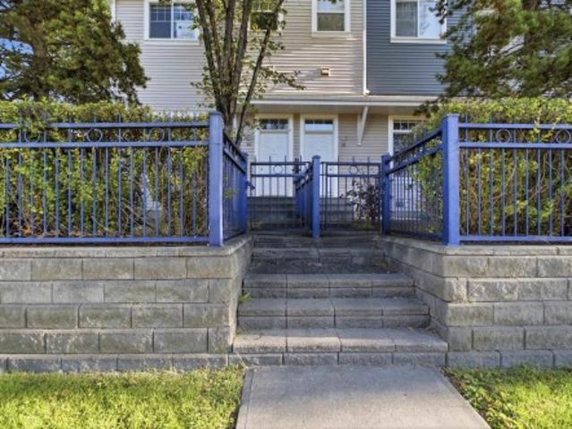 Townhouse for sale in Wedgewood, Alberta