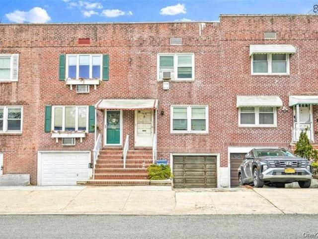 House for sale in Queens, Arverne