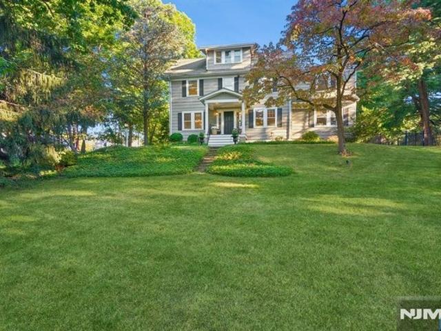 House for sale in Caldwell, Essex County