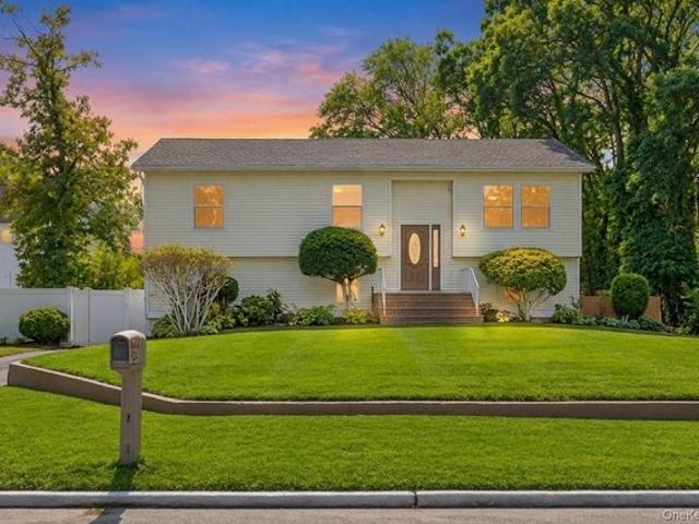 House for sale in Wyandanch, Town of Babylon