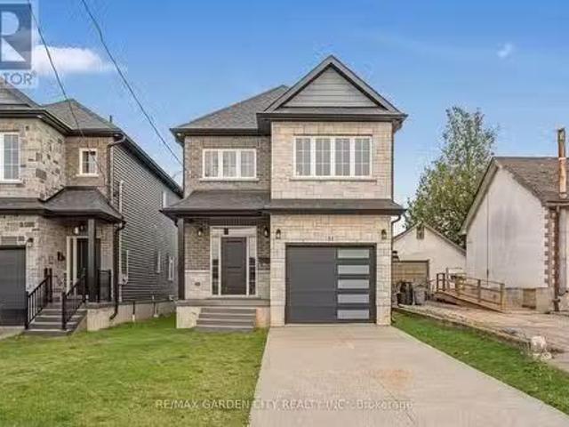 House for sale in Ancaster, Ontario