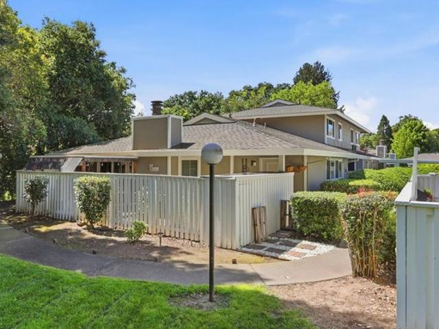 Condo for sale in Napa, California