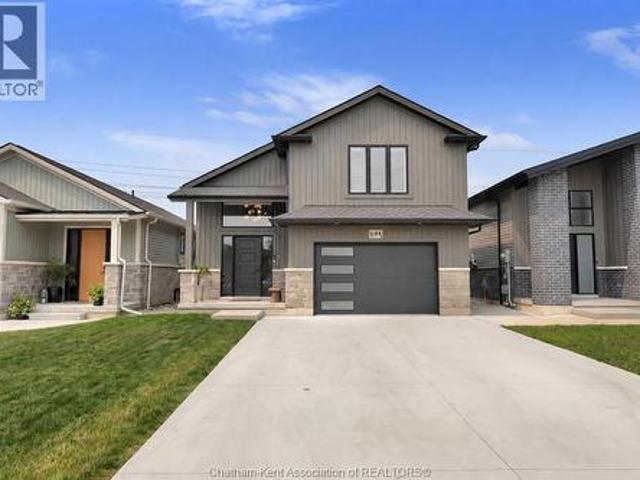 House for sale in Chatham–kent, Ontario