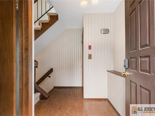 Townhouse for sale in Cliffwood, New Jersey