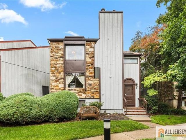Townhouse for sale in Cliffwood, New Jersey