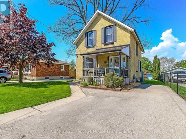 House for sale in Woodstock, Ontario