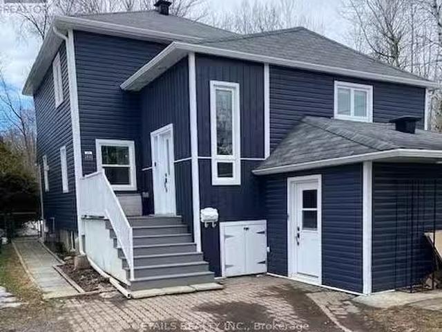 House for sale in Gloucester, Ontario