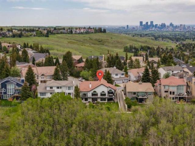 House for sale in Edgemont, Calgary