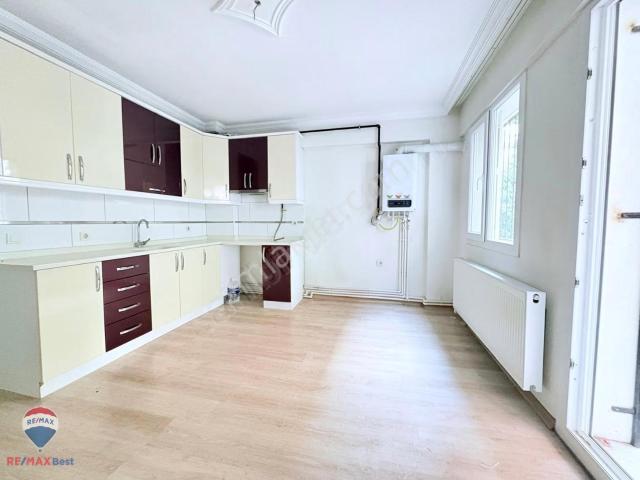 Karşiyaka, İzmir içerisinde kiralık mülk