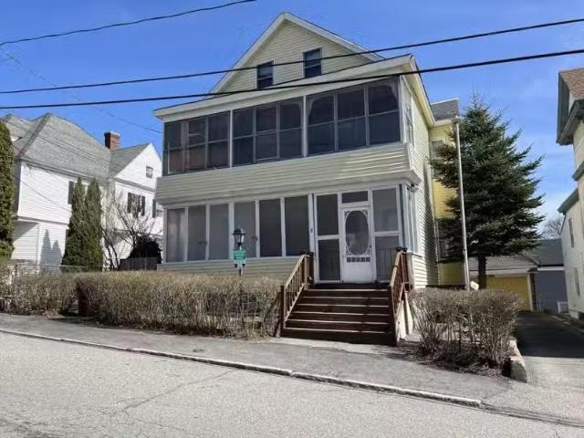 Apartment for rent in Lowell