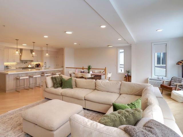 Condo for sale in Hudson, New Jersey