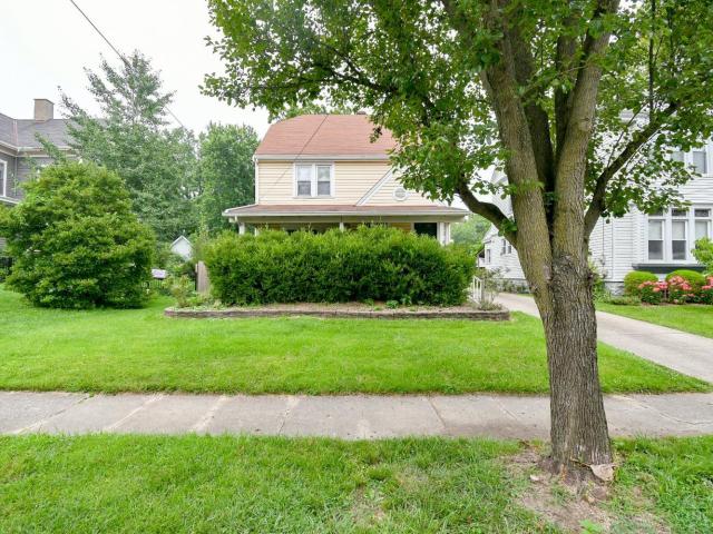 House for sale in Roselawn, Ohio