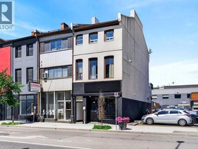 Commercial for rent in Ancaster, Ontario