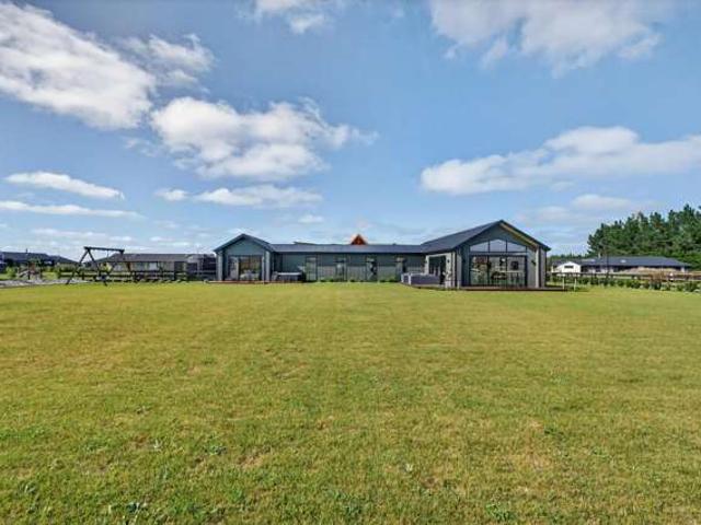 House for sale in Charing Cross, Canterbury
