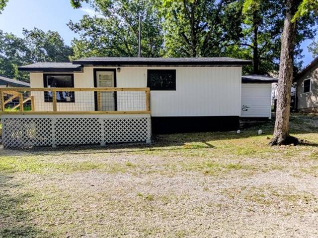 House for sale in Stone, Missouri