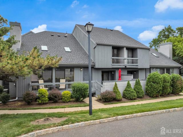 Condo for sale in Edison
