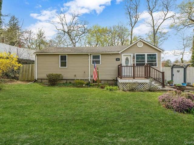 House for sale in Centereach, New York