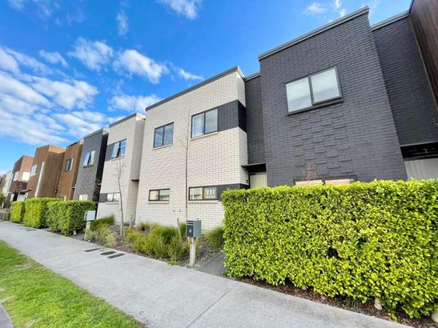 Townhouse for rent in Mount Wellington