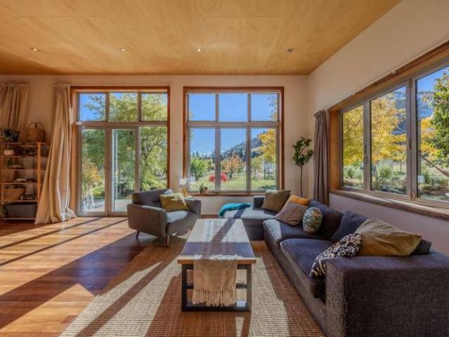 House for sale in Otakou
