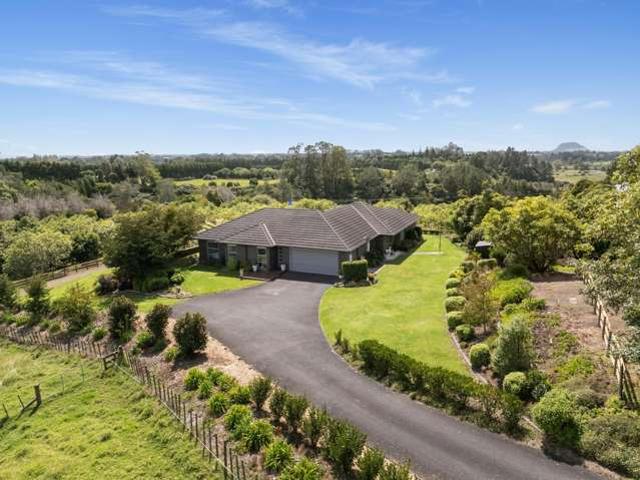 Property for sale in Te Puna, Bay Of Plenty