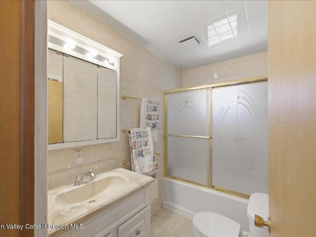 House for sale in Acra, New York