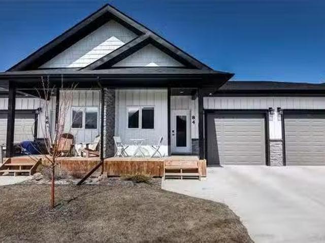 Condo for sale in Niverville, Manitoba