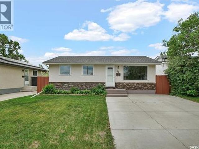 House for sale in Saskatoon, Saskatchewan