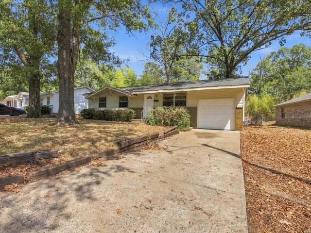 House for sale in Ark