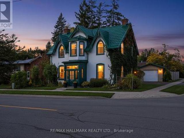 House for sale in Barrie, Central Ontario