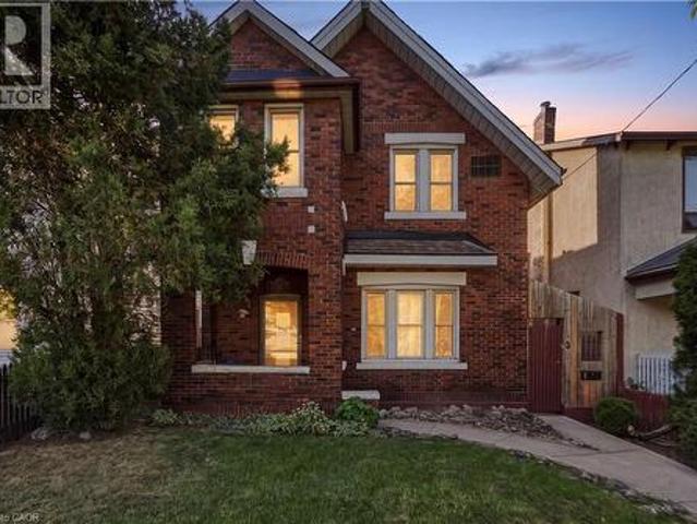 House for sale in Ancaster, Ontario