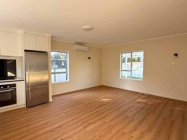 House for rent in Avondale, Oroua County
