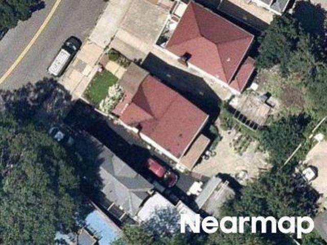 House for sale in Queens, Arverne