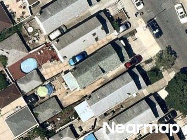 House for sale in Queens, Arverne
